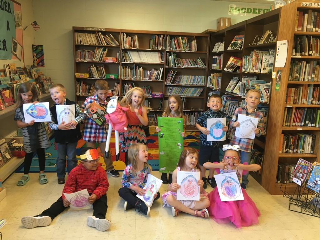 Kindergartners in library